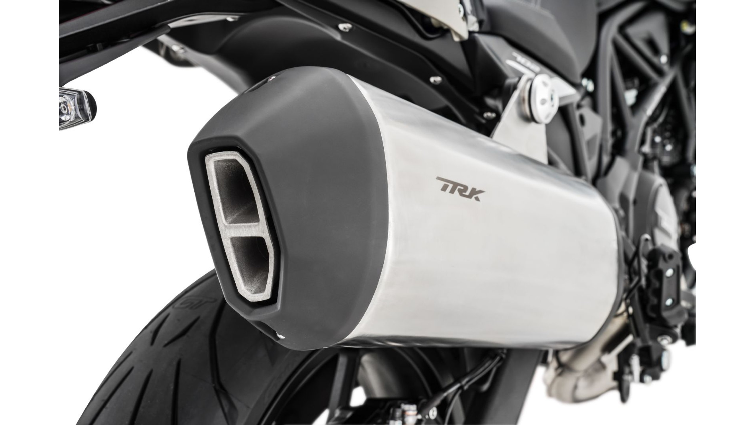 Benelli TRK 702 2026 2 Benelli TRK 702 2026 - Image 2